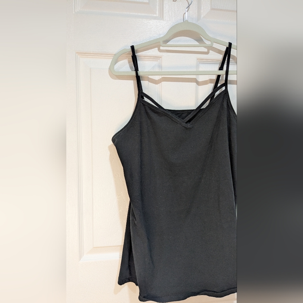 💚 Torrid 3X Tank Top Bundle - Picture 7 of 8
